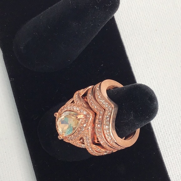 3 Piece ring set with Marquis center stone - Picture 10 of 11